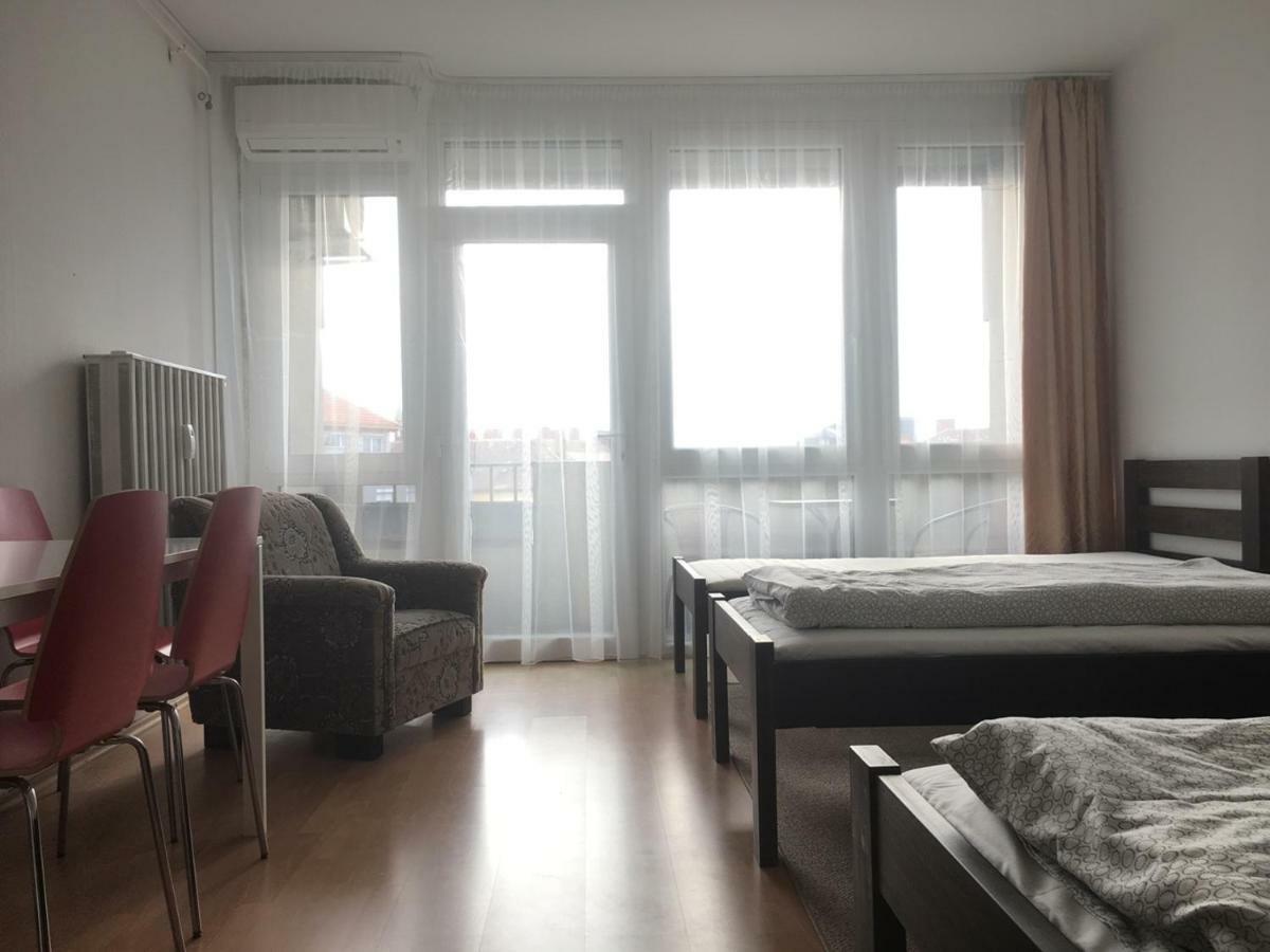 Szelestey Utcai Apartman Сомбатхей Экстерьер фото