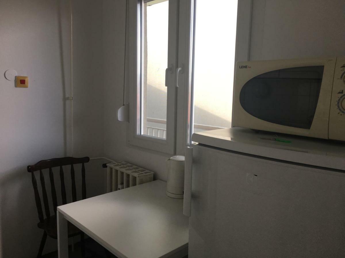 Szelestey Utcai Apartman Сомбатхей Экстерьер фото